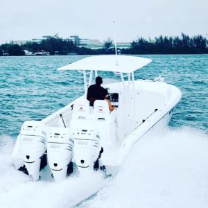 FORLOC - Location de bateaux moteur de plaisance privatif d'une capacité de 12 personnes